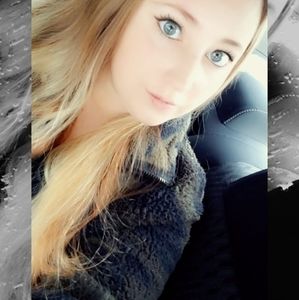 Meet your Posher, Catie